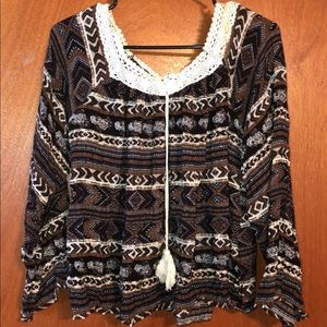 Medium Short Western Tasseled Shirt